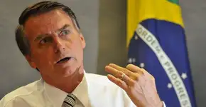 Bolsonaro é desconvidado de palestra após abaixo-assinado