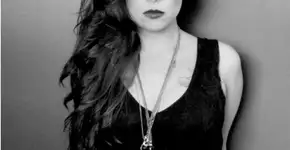 Pitty dá aula de igualdade a seguidor no Twitter após ser provocada