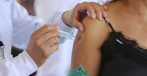 Anvisa diz que reação indesejada a vacinas precisa ser comunicada