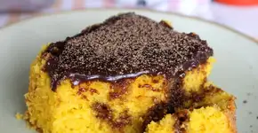 Bolo de cenoura fofinho à prova de erros