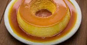 Receita de pudim de leite que não precisa de forno e é fácil e delicioso