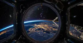 Um astronauta da NASA aponta sua câmera da Estação Espacial e transforma experimentos em órbita em imagens tão estranhas que parecem arte de outro mundo