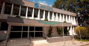 Cursinho da Faculdade Albert Einstein está com inscrições abertas