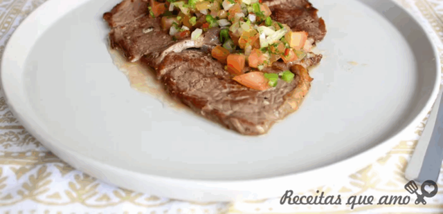 Esse molho de salsa picante consegue elevar qualquer prato a um novo nível de sabor