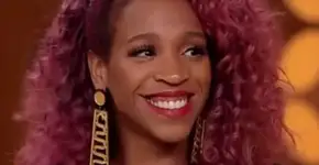 “Eu pedia para o Papai Noel para ser branca”, revela Karol Conka