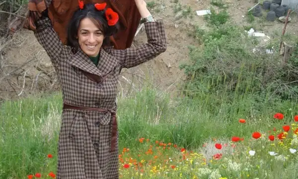 A rede social convida as participantes a publicar fotos e vídeos mostrando seus cabelos (Foto: Reprodução/Facebook)