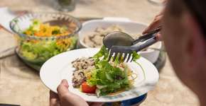 Estudo sugere melhor período para comer e perder peso