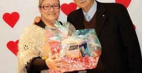 Idosos morrem de mãos dadas após 65 anos de casamento