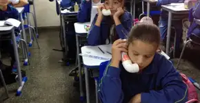 Professora cria engenhoca incrível para incentivar a leitura