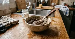 É por isso que você coloca vinagre e sal no café