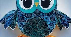 Mulher larga o trabalho para se dedicar a arte de papel