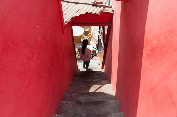 O objetivo do café é acabar com a violência contra as mulheres na Índia (Reprodução/Sheroes’ Hangout)