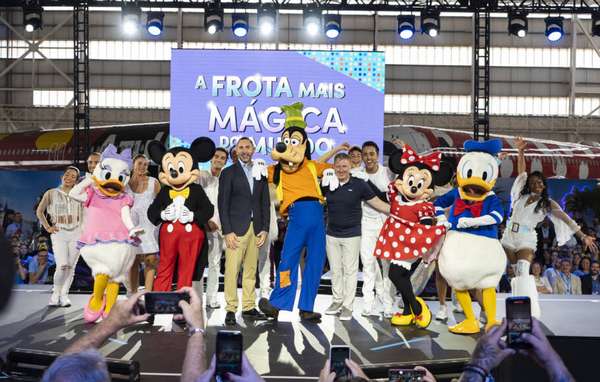 Azul anuncia 5º avião inspirado em personagem da Disney