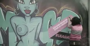 Campanha espalha grafittis de mastectomia pela cidade