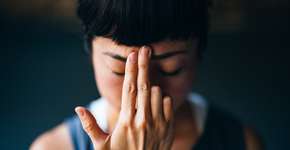 5 exercícios faciais para suavizar rugas