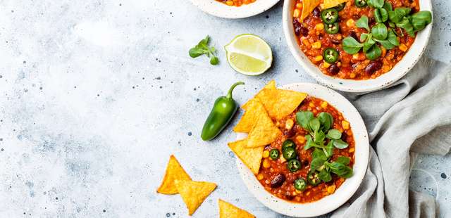 O chilli vegano mais fácil e proteico que você vai fazer na vida