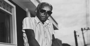 Cartola canta para o seu pai após anos sem vê-lo