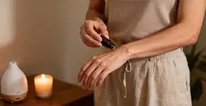 Pingue isso no travesseiro e dormindo feito pedra