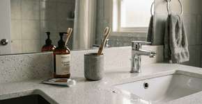 Levei anos para aprender o por que você não deve guardar as escovas de dente expostas sobre a pia do banheiro