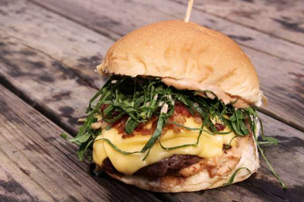 Hambúrguer de Virado à Paulista 