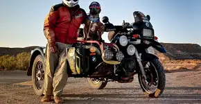 Por que um norte-americano passou 10 anos viajando de moto na companhia de seu cão