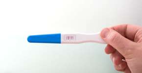 Homem descobre câncer ao fazer teste de gravidez. Entenda relação