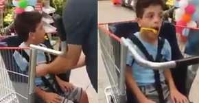 Mercado providencia carrinho adaptado para menino com deficiência
