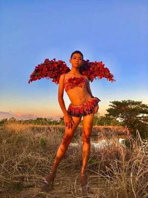 Suchanatda Kaewsa-nga cria coleções inspiradas em Victoria's Secret 