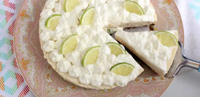 Torta de limão sem forno: após ver essa receita, você nunca mais vai errar