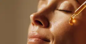 O poder do óleo facial na sua rotina