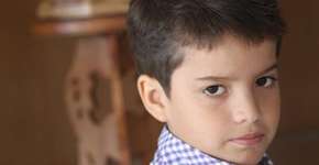 Menino de 13 anos cria startup de venda de material escolar