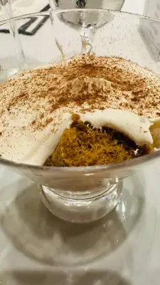 tiramissú do restaurante italiano do navio