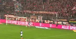 Torcida do Bayern de Munique homenageia ex-presidente perseguido pelo Nazismo e apoia homossexuais no futebol