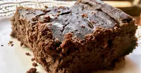 Brownie vegano sem glúten com ingrediente bem inusitado