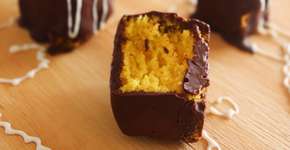 Bombom de bolo de cenoura vegano e sem glúten; confira a receita
