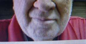 Homem de 89 anos dá três tiros em vizinho por ele ser gay