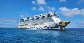 Como é viajar no Norwegian Encore, que tem espaço só para adultos