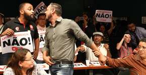 Após confusão, Câmara adia votação do Escola sem Partido