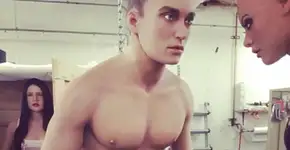 Você já ouviu falar do robô sexual realista com pênis biônico?
