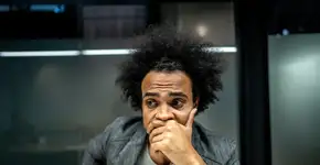 Quando a voz trêmula pode indicar uma consulta médica?