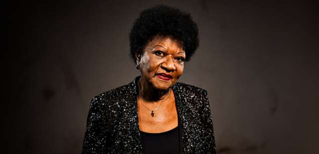 Alaíde Costa canta ‘Domingo’