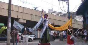 Espetáculo “Bingo Gotham” fica em cartaz no CCJ