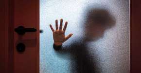 Na China, pai ‘crucifica’ filho que não fez lição de casa