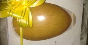 Um ovo de Páscoa de coxinha ou uma coxinha no formato de ovo?