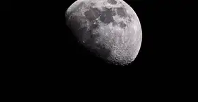 A menstruação estava sincronizada com a lua até 2010. Por que os smartphones podem ter cortado essa conexão