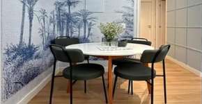 Arte urbana em casa: Como fazer um painel lambe-lambe na sua sala gastando quase nada