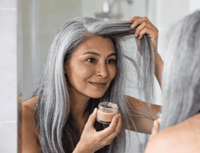 Bem estar: Para que serve aplicar vinagre e bicarbonato de sódio em cabelos grisalhos e como fazê-lo corretamente?