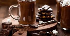 Chocolate quente cremosíssimo para te aquecer nesse friozinho