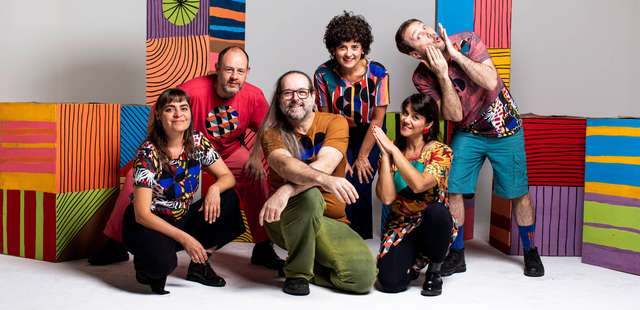 Espetáculo ‘Barbatuquices’