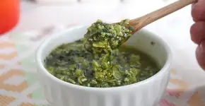 Molho pesto fácil, rápido e delicioso
